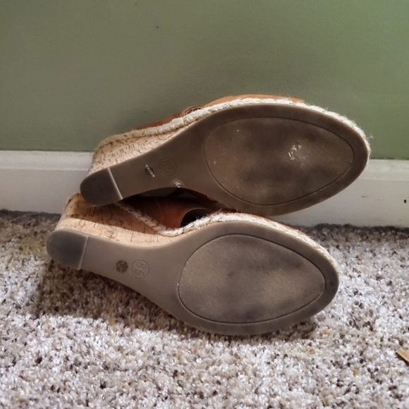 Liz Claiborne Cork Wedge Sandals - Picture 3 of 3